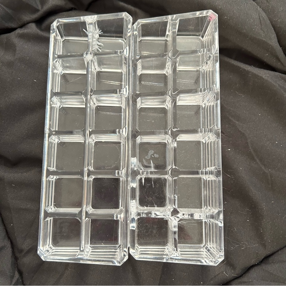 Set of 2 acrylic lipstick organizers